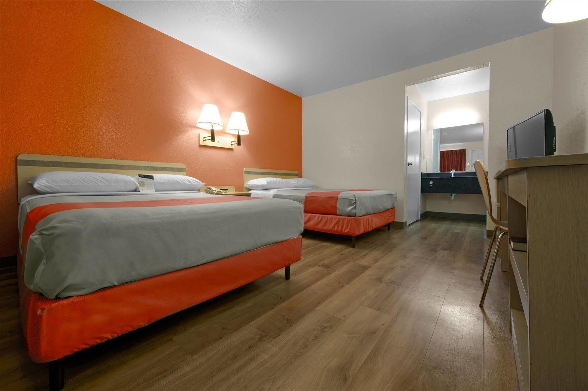 American Inn Carlisle Eksteriør bilde
