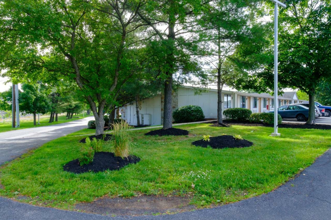 American Inn Carlisle Eksteriør bilde